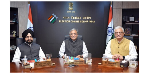 चुनाव आयोग ने राहुल गांधी के आरोप को बताया निराधार, कहा- ऑनलाइन वोट डिलीट असंभव
